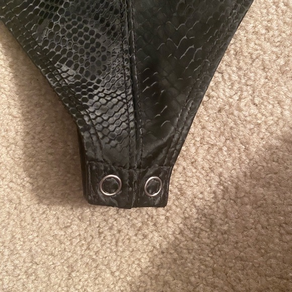 Good American size 2 (us size medium) thong bodysuit NWT - Picture 5 of 11